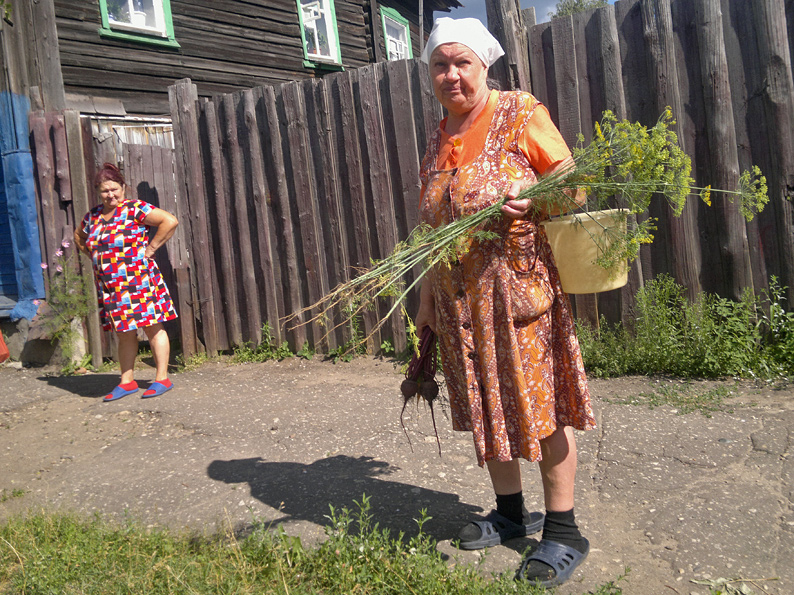 Зрелая соседка пригласила в гости на палку чая фото
