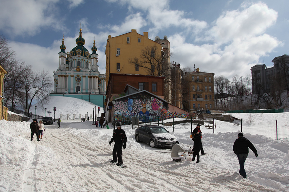 Киев Андреевский спуск зима